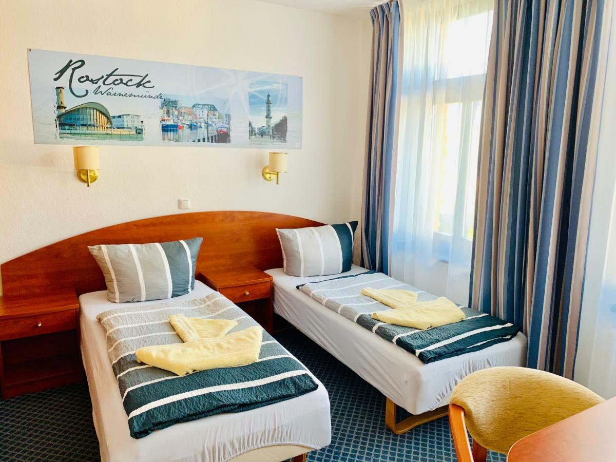 Hotel-Pension "Petridamm" Rostock Ngoại thất bức ảnh